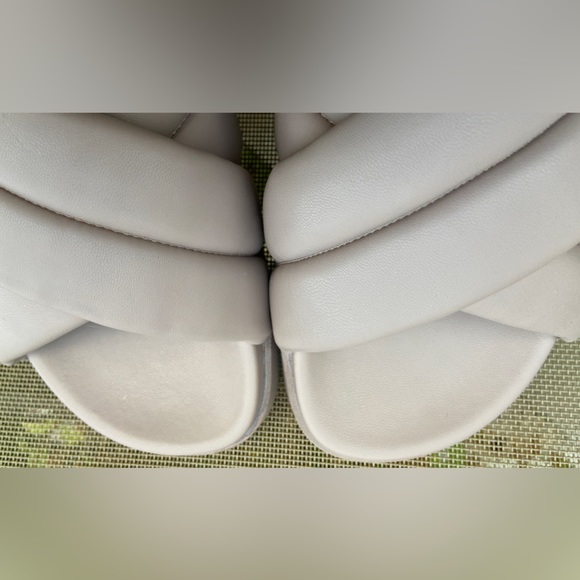 Gently-Worn Sz-8 Steve Madden Beige/Pink Chunky Sandals-No Scuffs/Stains/Flaws🙌 - Picture 14 of 16